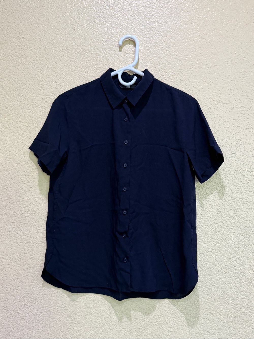 Uniqlo Women's Button Down Shirt Small S Solid Black Short Sleeve